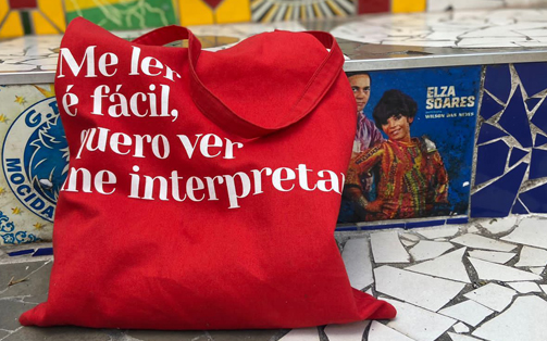 Sacola Vermelha Amora Me ler  fcil, quero ver me interpretar